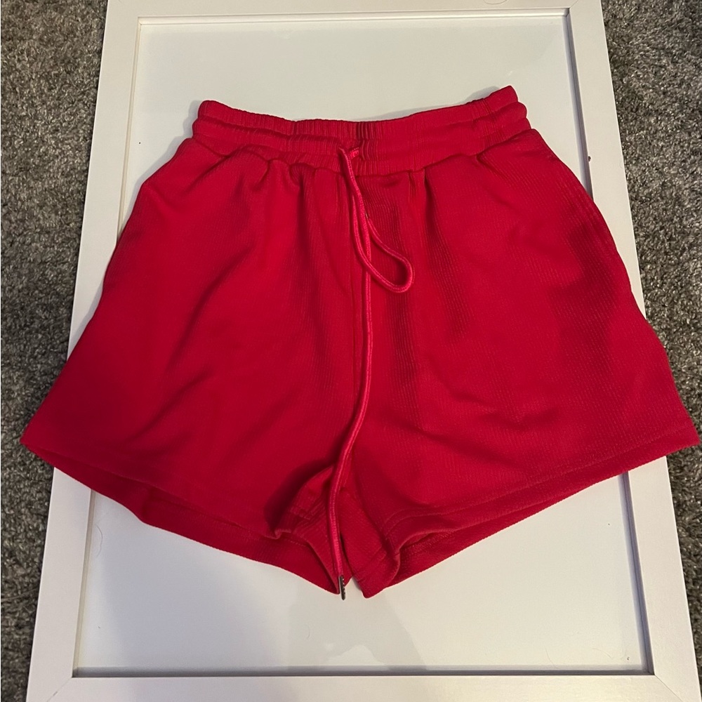 Hot pink loosened shorts w/ drawstring!!